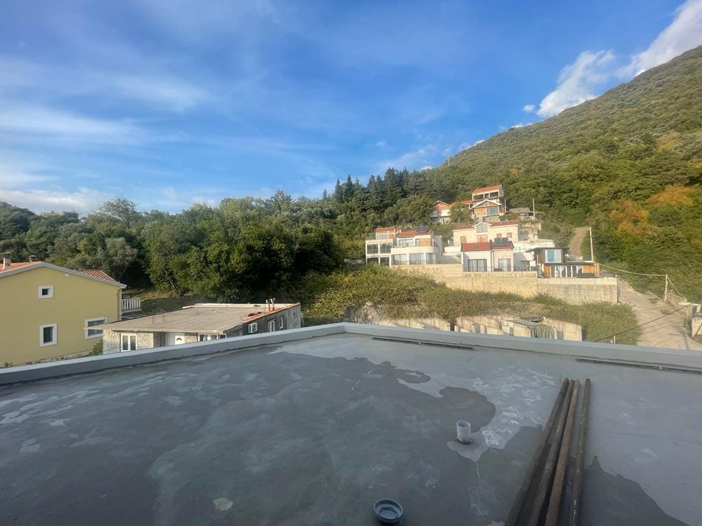 MREproperty (11) Tivat - potpuno novi stanovi za prodaju — Crna Gora