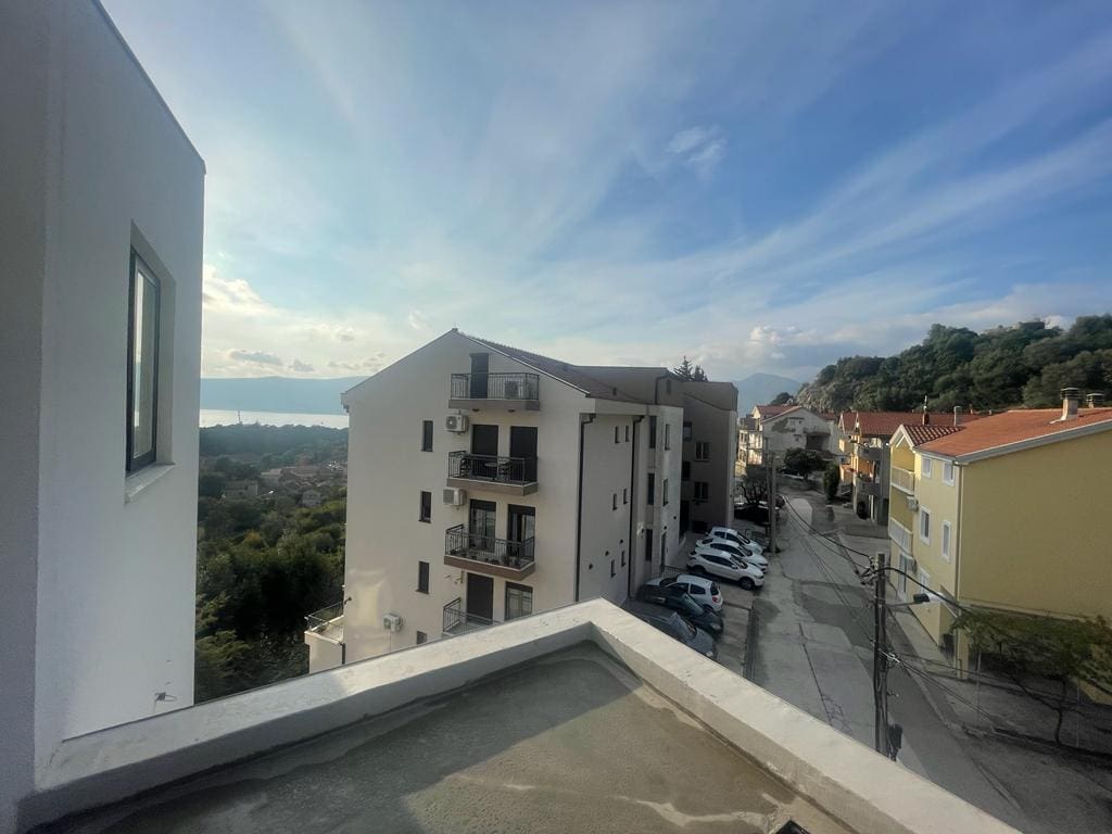 MREproperty (13) Tivat - potpuno novi stanovi za prodaju — Crna Gora