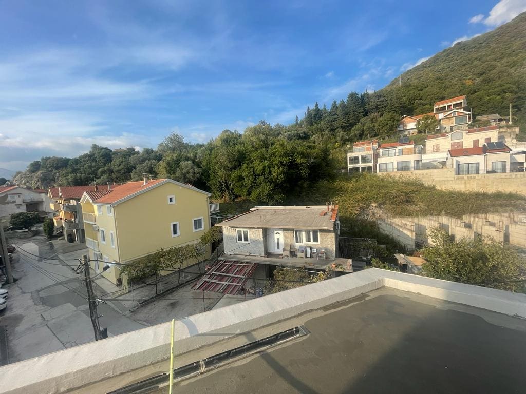 MREproperty (14) Tivat - potpuno novi stanovi za prodaju — Crna Gora