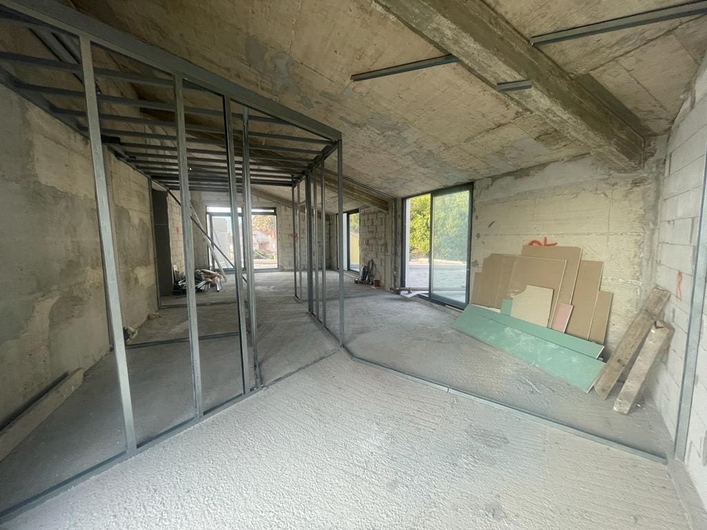 MREproperty (3) Tivat - potpuno novi stanovi za prodaju — Crna Gora