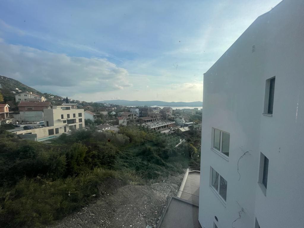 MREproperty (7) Tivat - potpuno novi stanovi za prodaju — Crna Gora