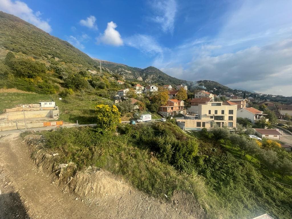 MREproperty (8) Tivat - potpuno novi stanovi za prodaju — Crna Gora