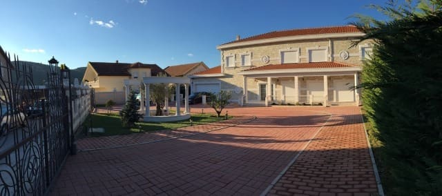 Huvila · Bar
