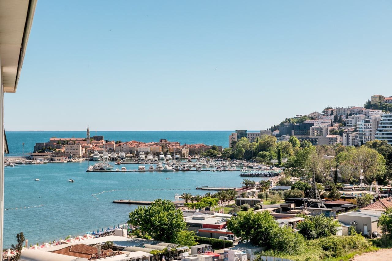 Huoneisto · Budva