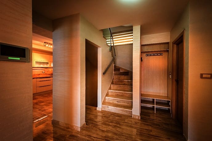 MREproperty (43) Krasici-Tivat'ta satılık villa — Karadağ