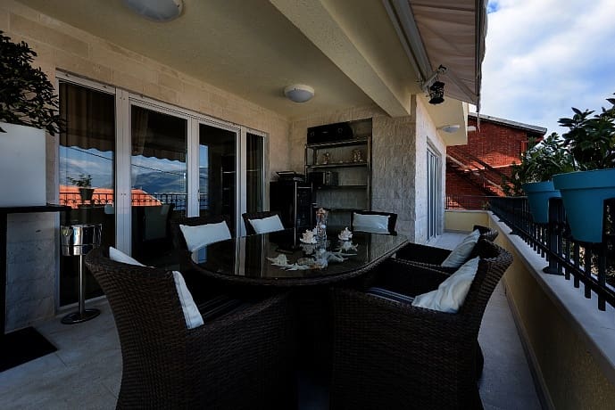 House · Krasici