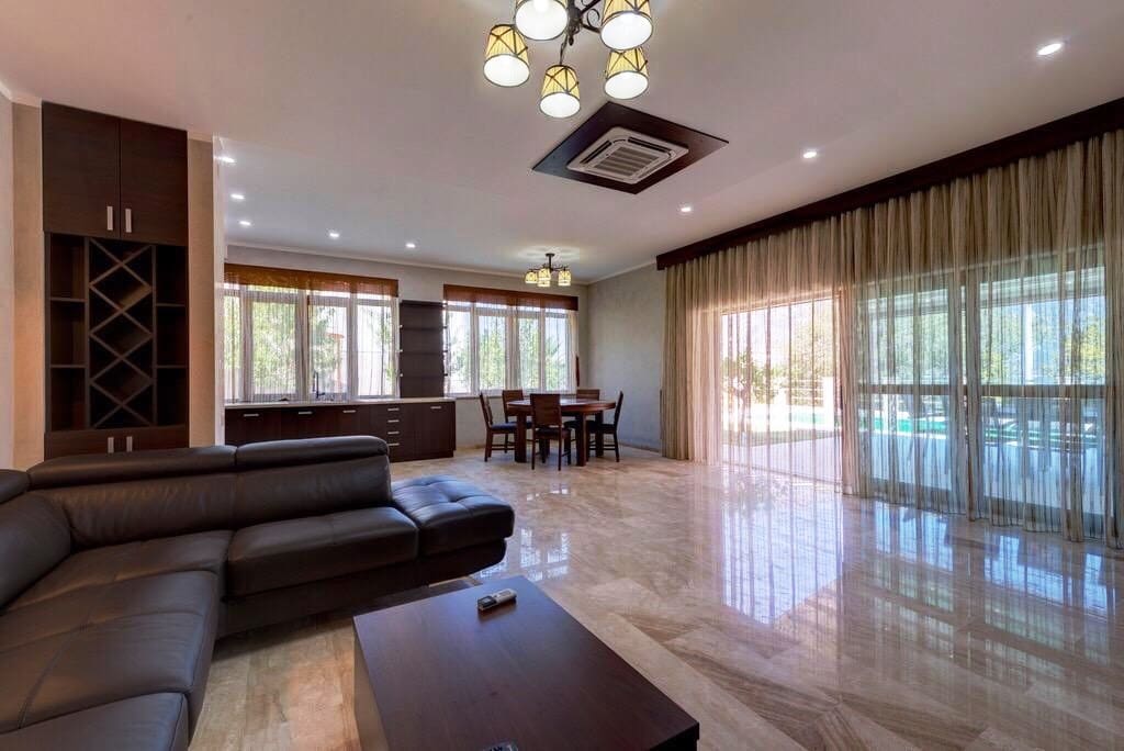 MREproperty (16) Luxusvilla in der Bucht von Kotor – Stoliv — Montenegro zu verkaufen
