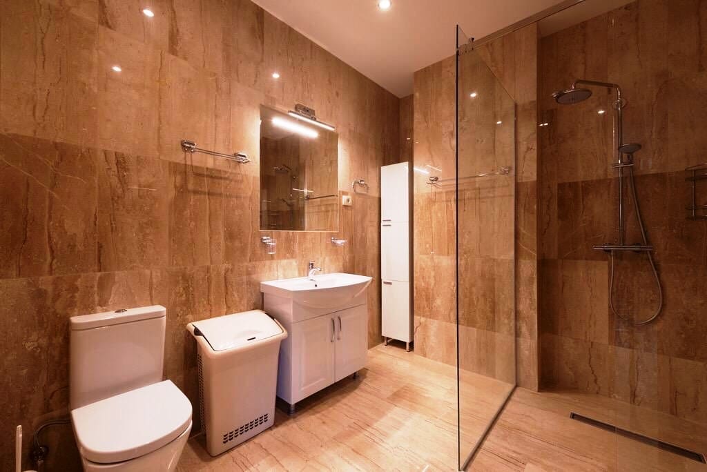 MREproperty (20) Luxusvilla in der Bucht von Kotor – Stoliv — Montenegro zu verkaufen
