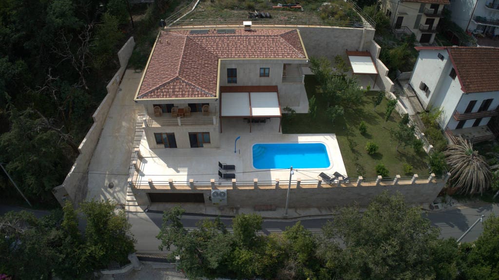 MREproperty (21) Luxusvilla in der Bucht von Kotor – Stoliv — Montenegro zu verkaufen