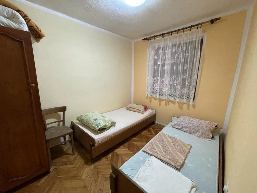 House · Sutomore