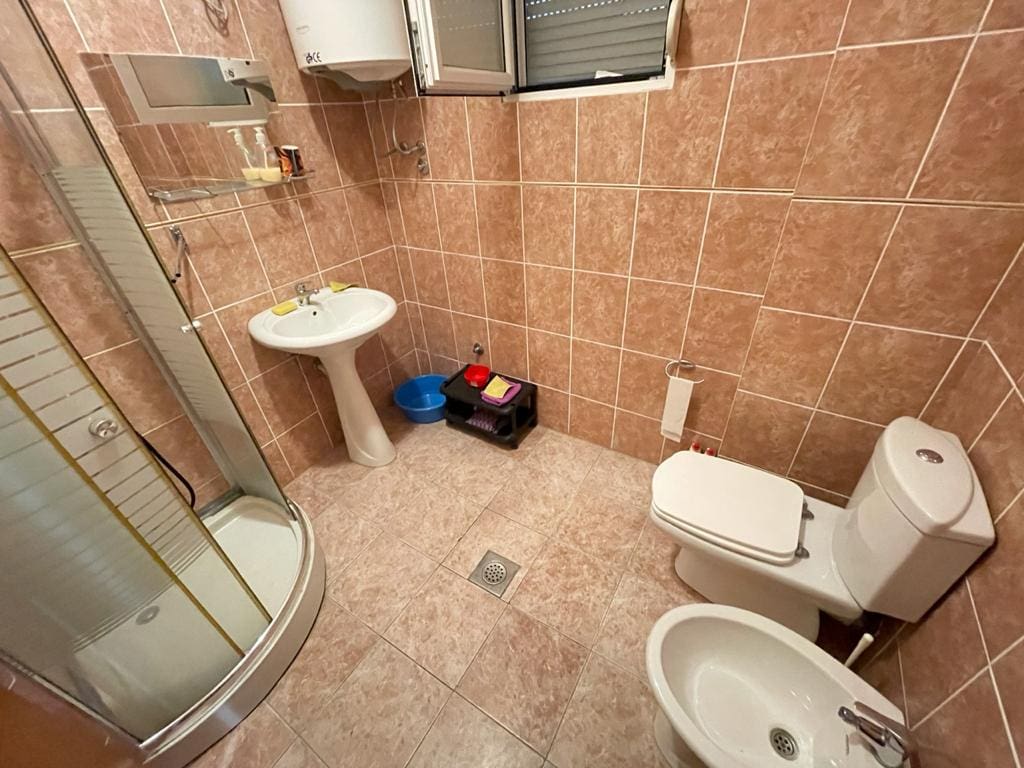 LinkedIn'de Paylaş Sutomore'de satılık ev 180m² — Karadağ