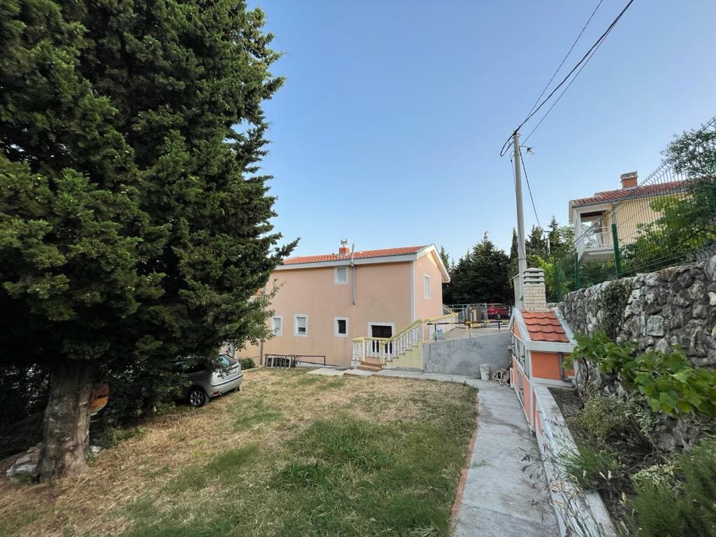 Pinterest'te Paylaş Sutomore'de satılık ev 180m² — Karadağ