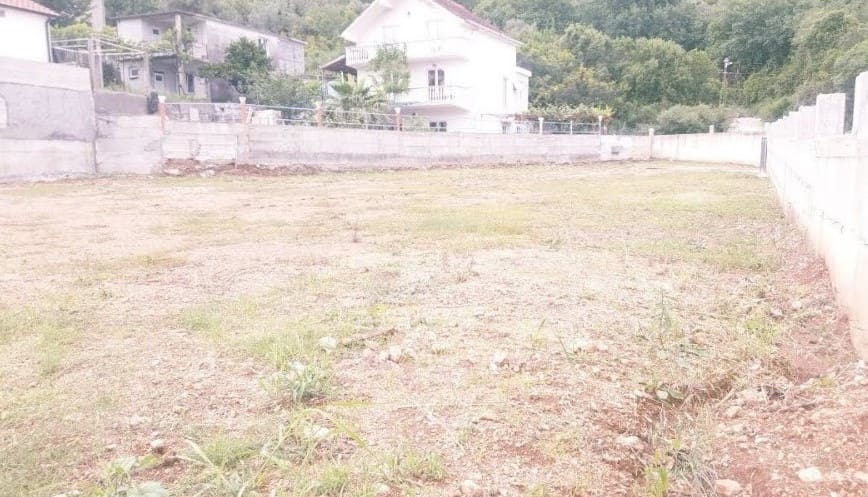 Land · Kumbor