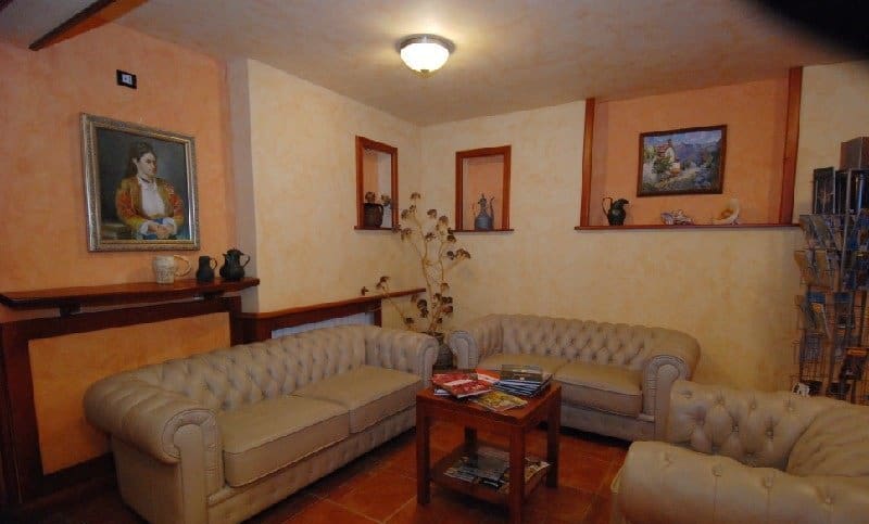 Commercial · Stoliv