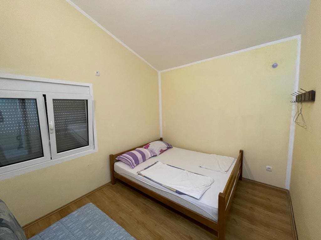 House · Sutomore