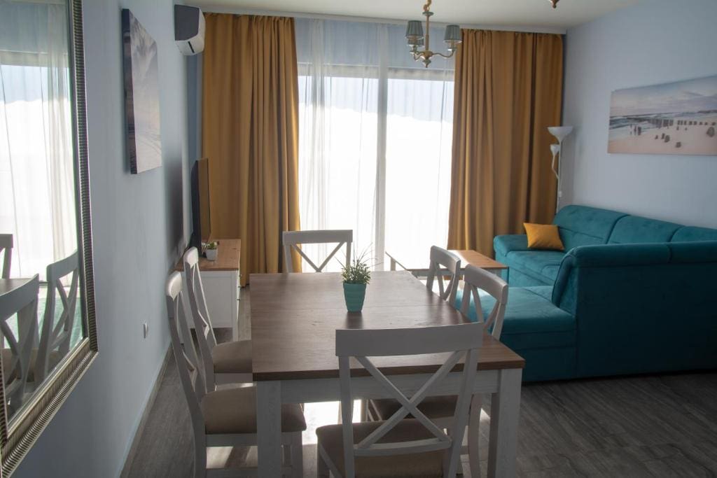 MREproperty (25) Wasserfront-Appartements in Dobra Voda-Bar — Montenegro