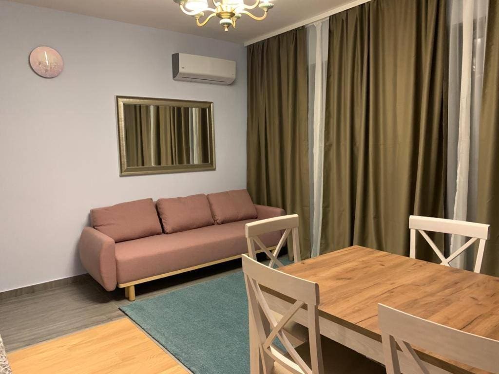MREproperty (8) Wasserfront-Appartements in Dobra Voda-Bar — Montenegro