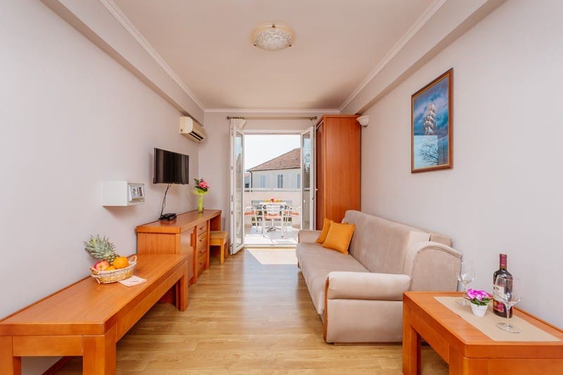 Commercial · Tivat