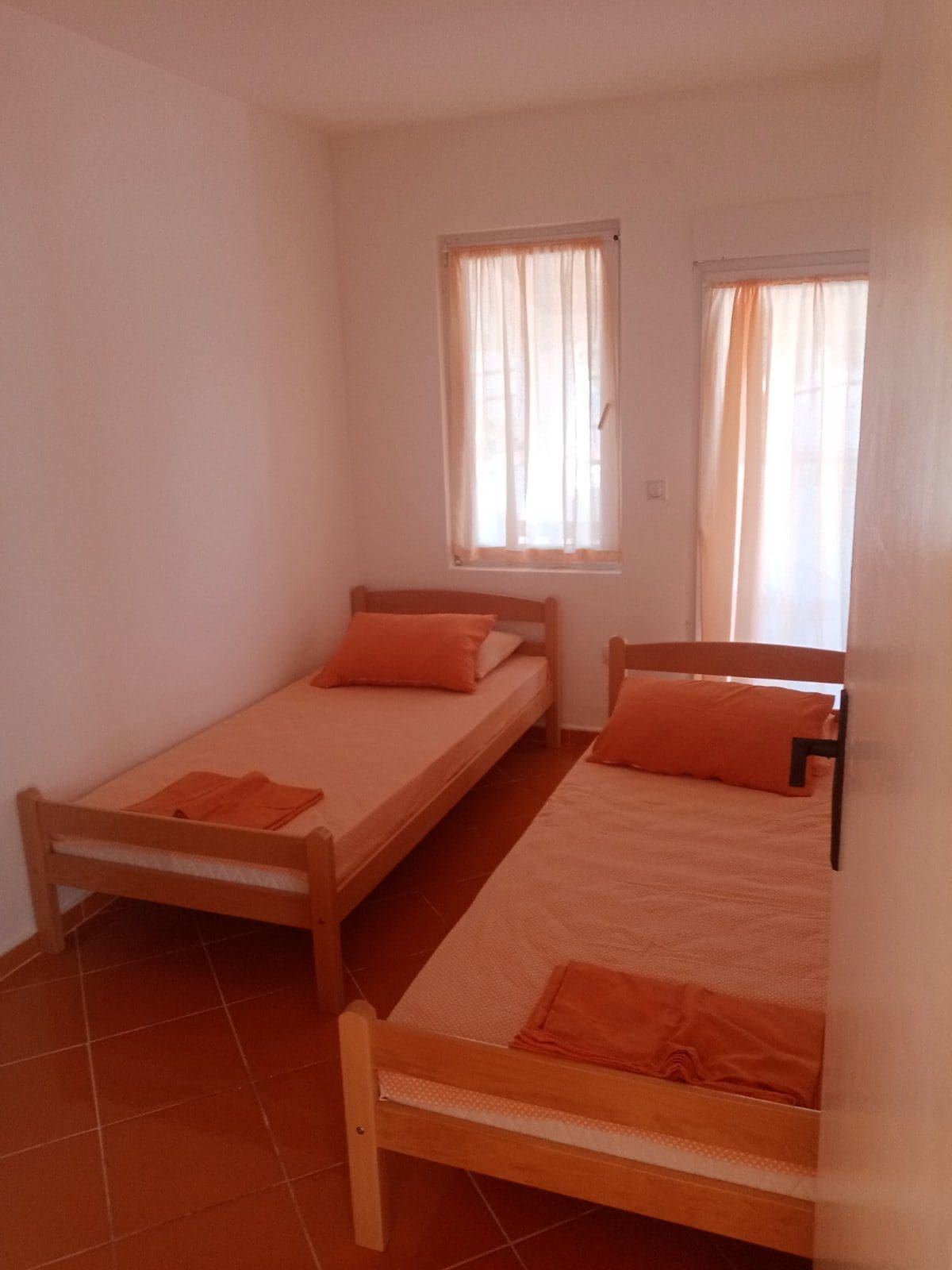 MREproperty (22) Haus am Meer in Utjeha — Montenegro