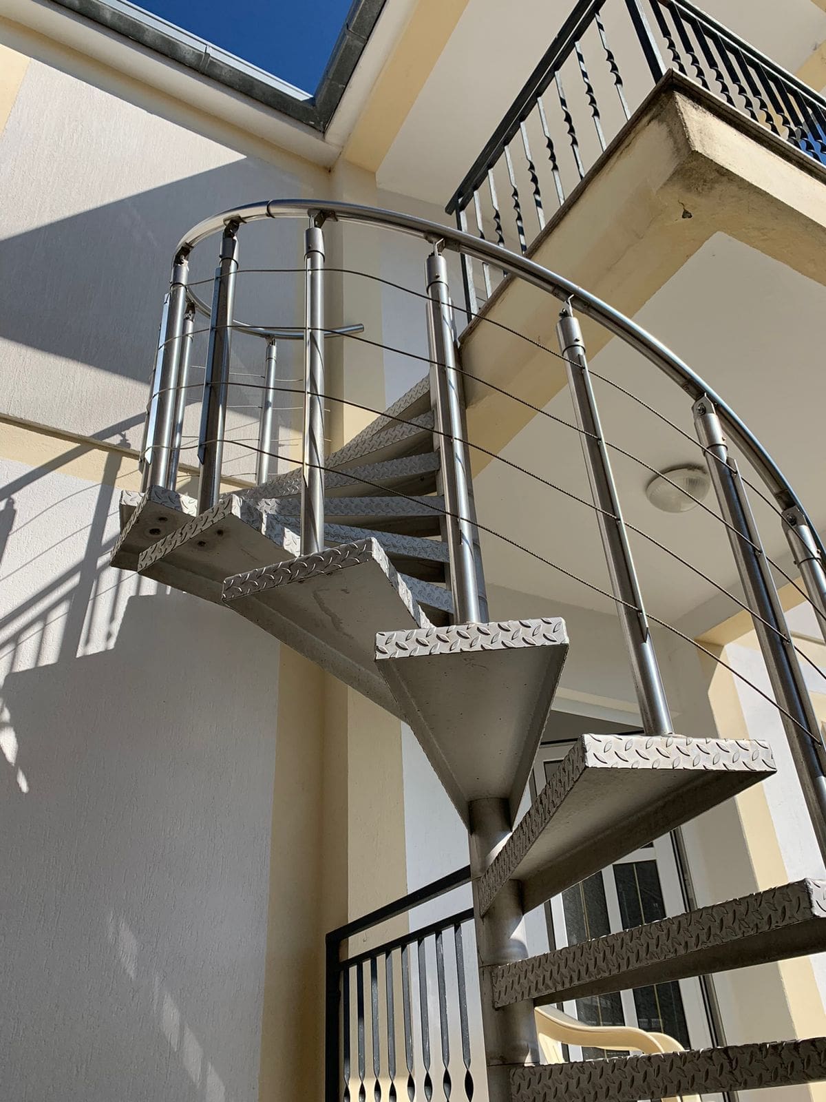House · Sutomore