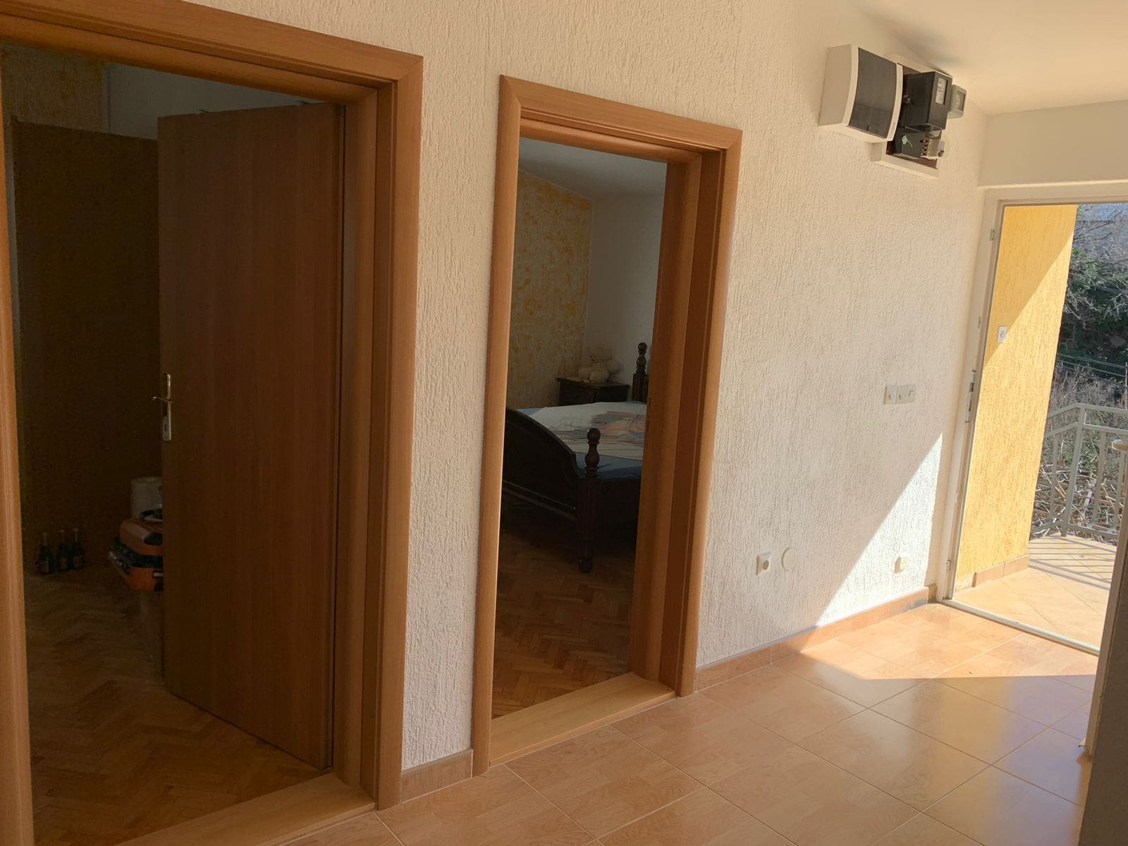 House · Sutomore