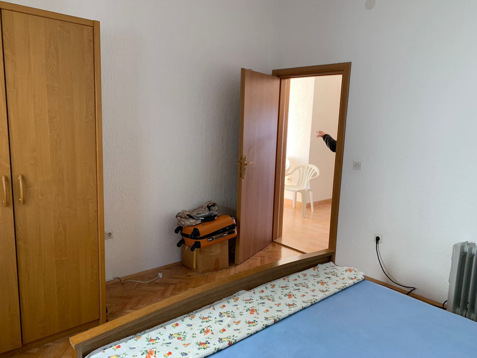 MREнерухомість (40) Продається будинок 128 кв.м та квартира 71 кв.м — Чорногорія