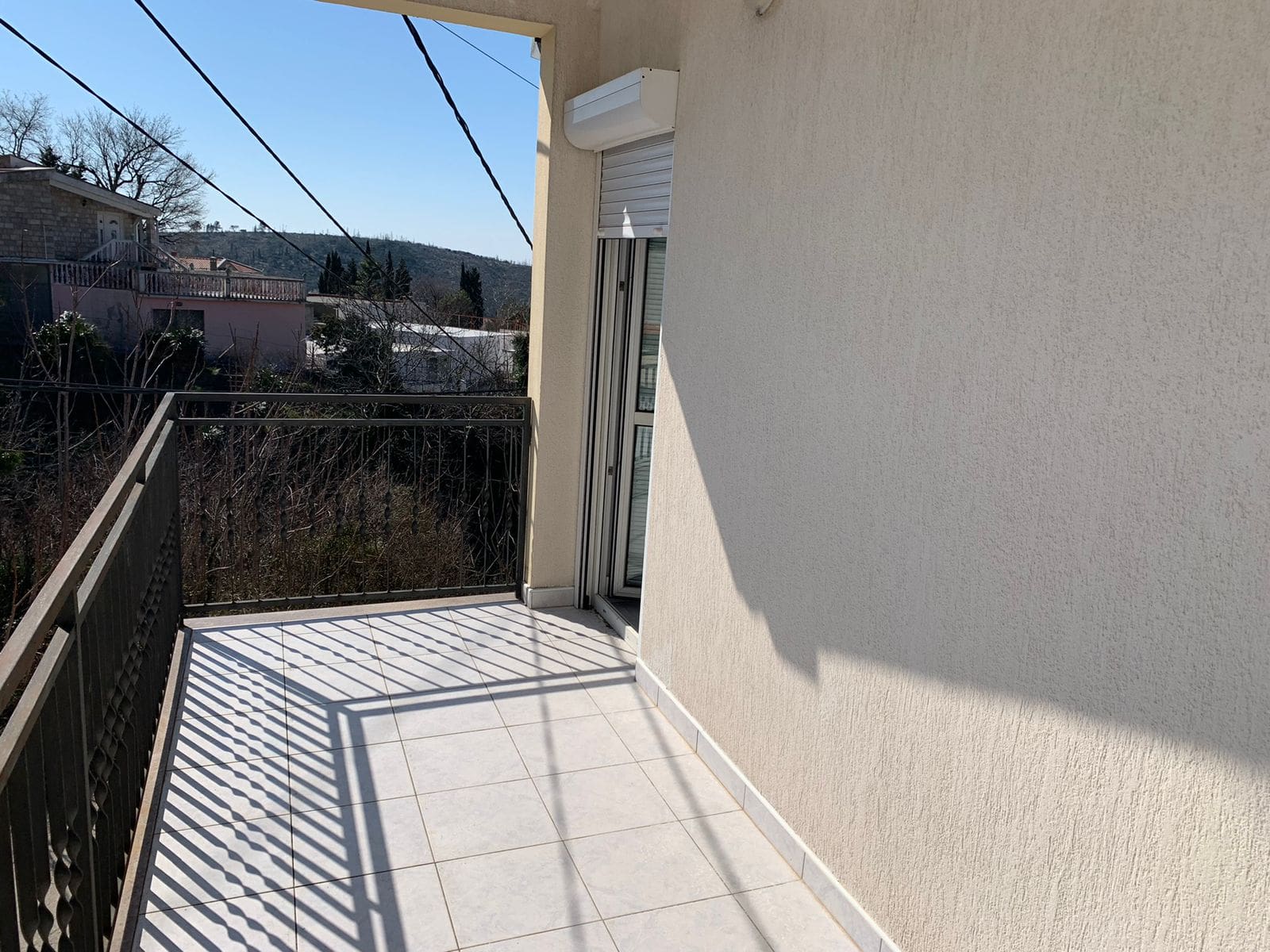 MREproperty (60) Продається будинок 128 кв.м та квартира 71 кв.м — Чорногорія