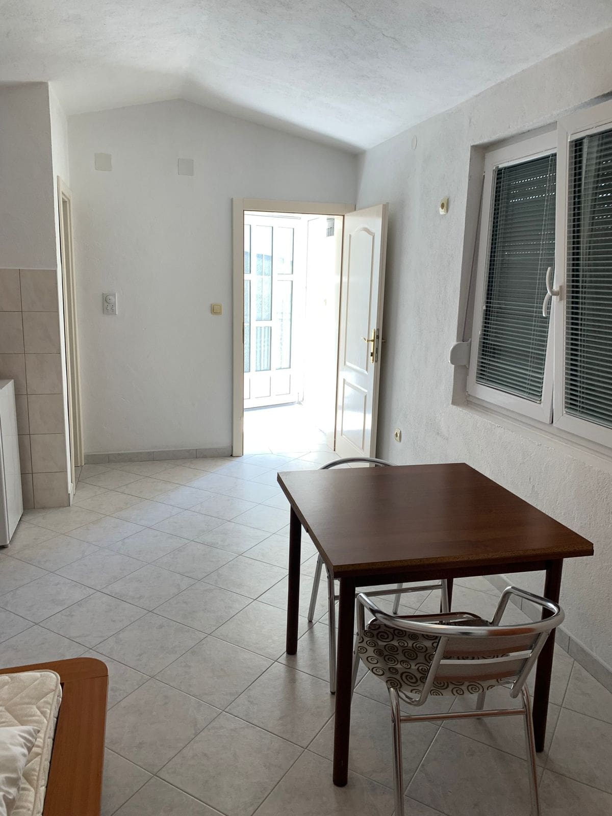 MREproperty (74) Продається будинок 128 кв.м та квартира 71 кв.м — Чорногорія