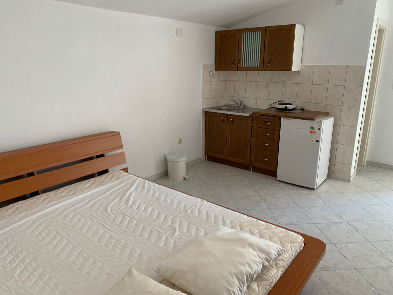 MREproperty (75) Продається будинок 128 кв.м та квартира 71 кв.м — Чорногорія