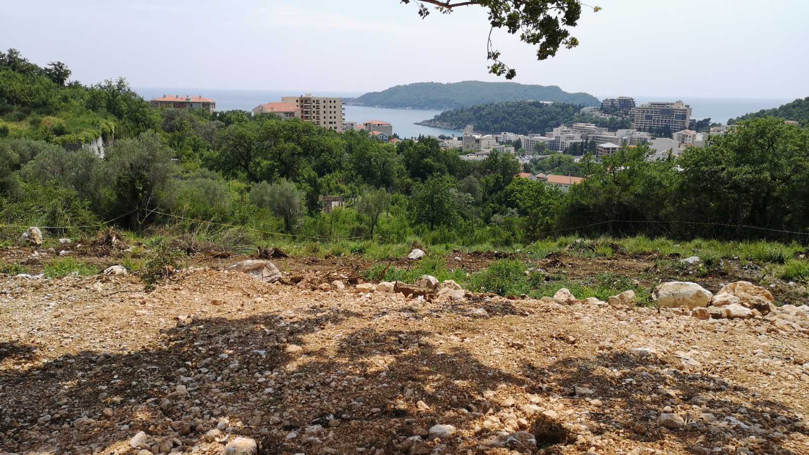 MRE-property (3) Becici'de Arsa — Becici