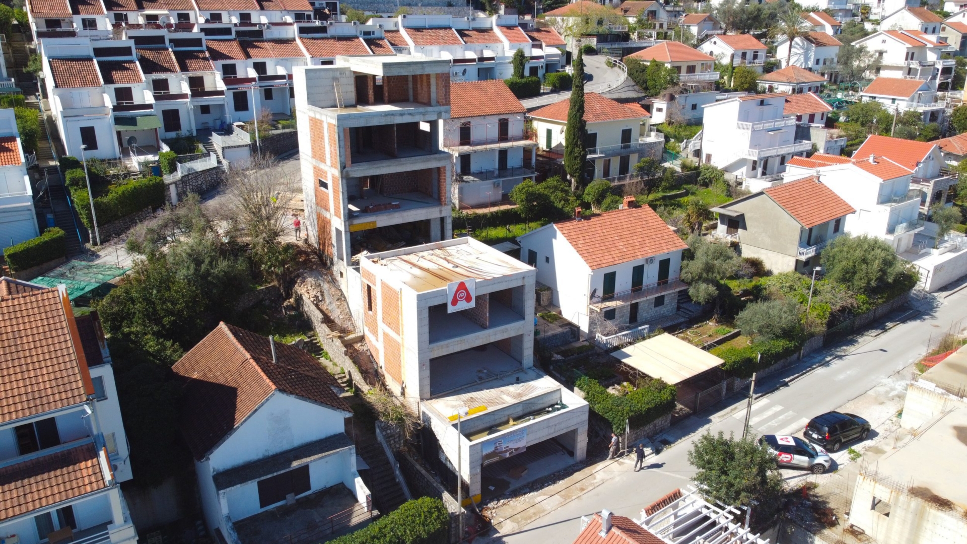 DCIM100MEDIADJI_0777.JPG Vile na prodaju u Boko-Kotorskom zalivu — Crna Gora