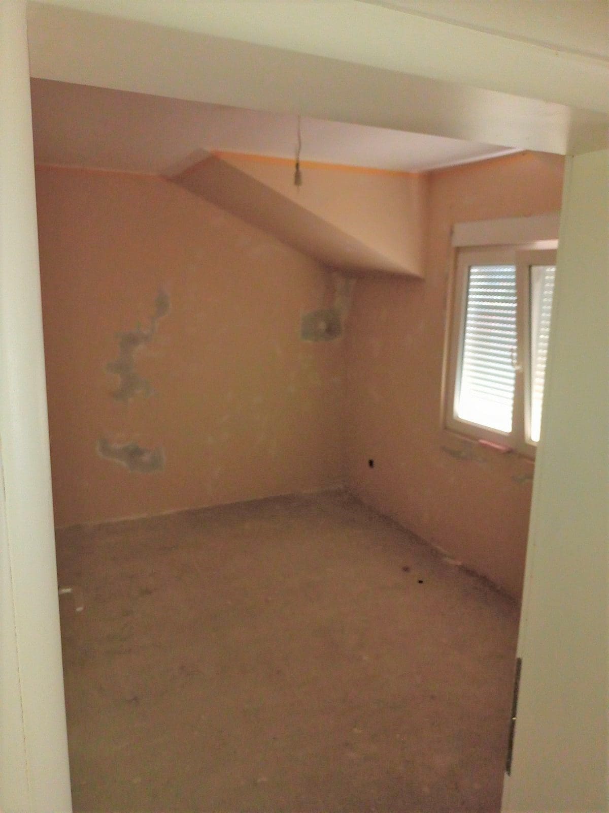 MREproperty (7) Vila sa apartmanima u blizini Igala — Crna Gora