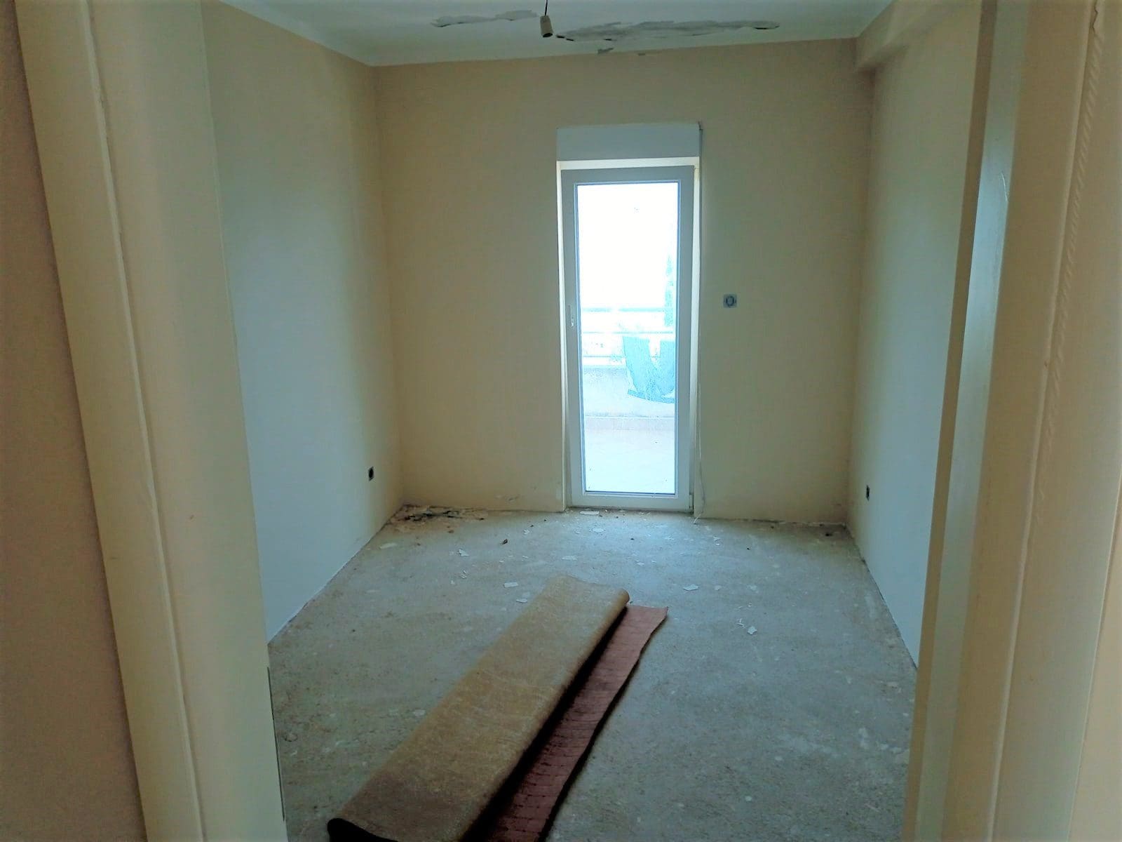 MREproperty (9) Vila sa apartmanima u blizini Igala — Crna Gora