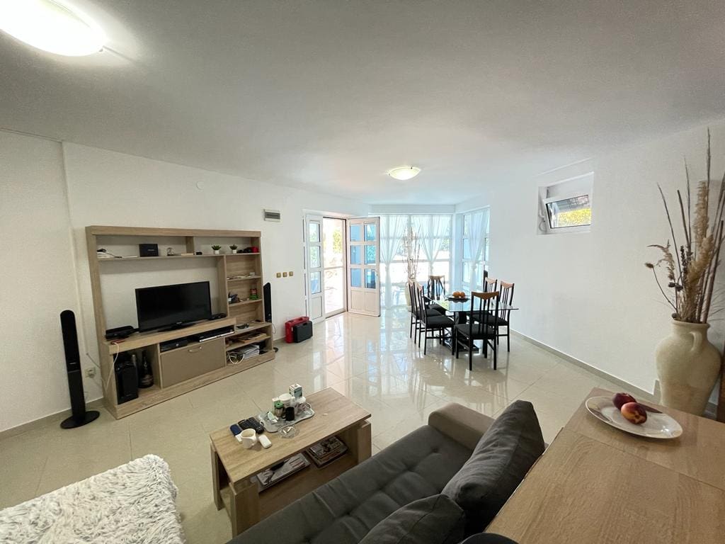 MREproperty (19) Вілла продається в Добрій Воді — Чорногорія