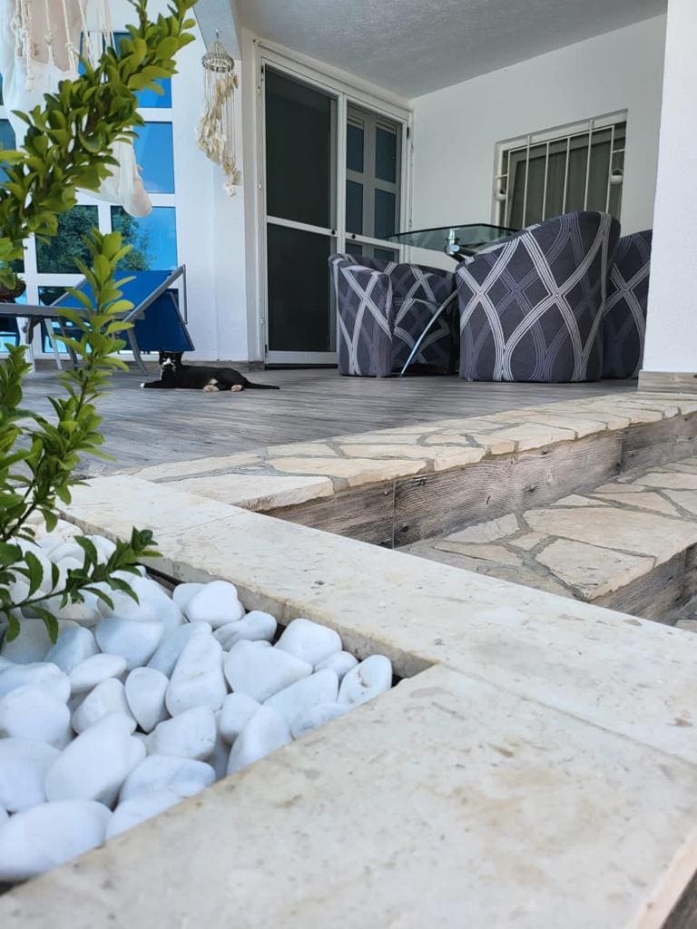 MREproperty (32) Вілла продається в Добрій Воді — Чорногорія