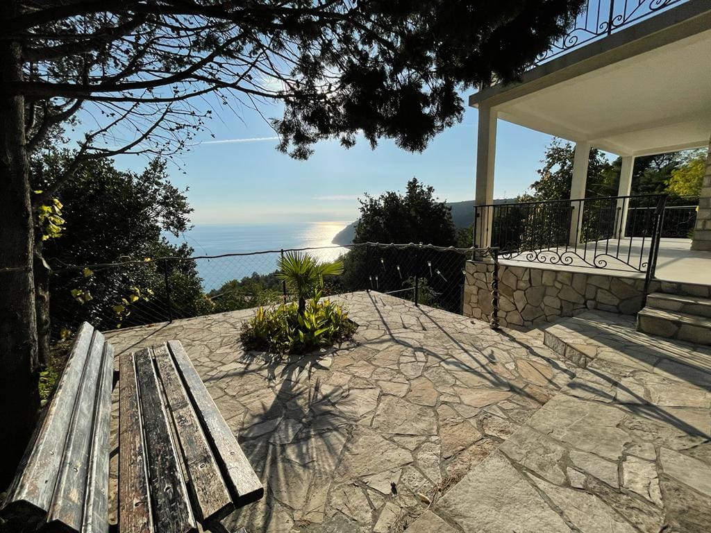 MREproperty (9) Villa for sale in Zagradje Sutomore — Montenegro