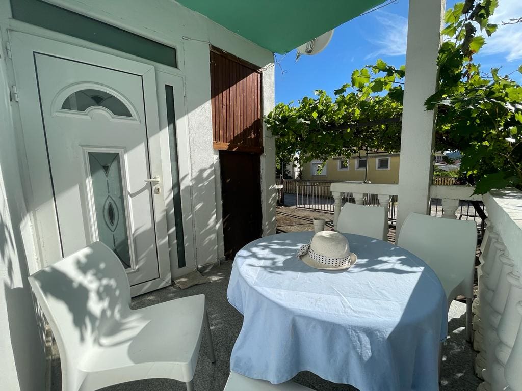 MREproperty (20) Kuća na prodaju u Sutomoru — Crna Gora