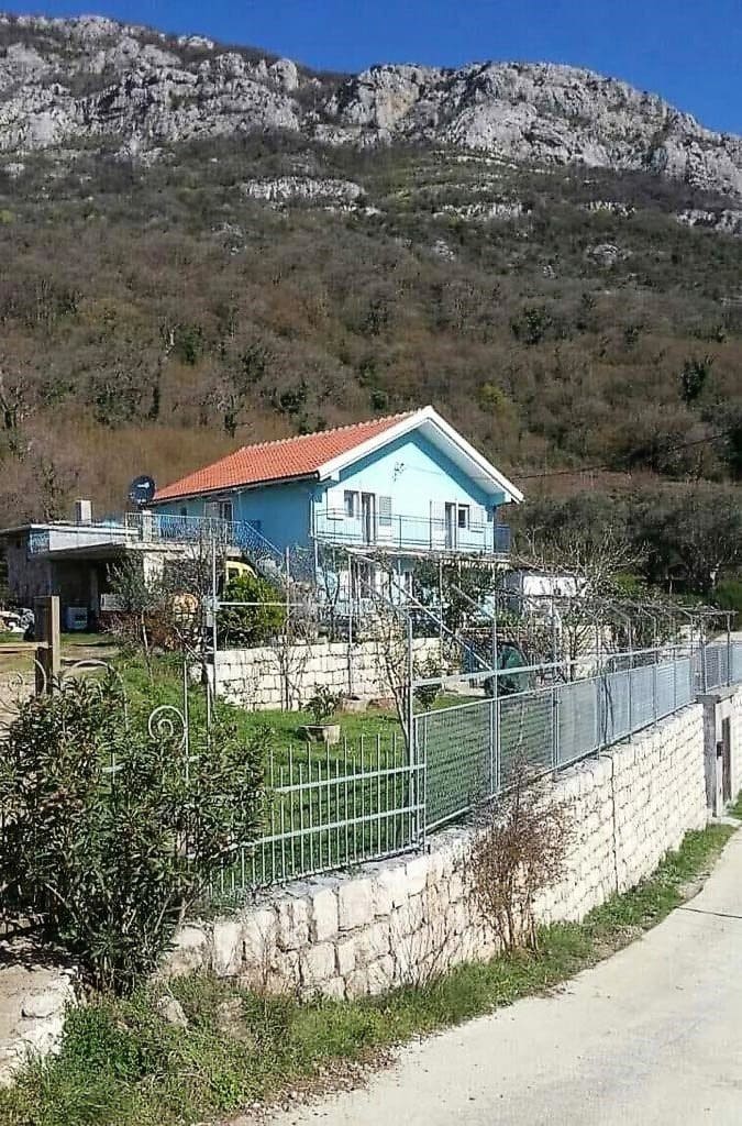 Talo · Bar
