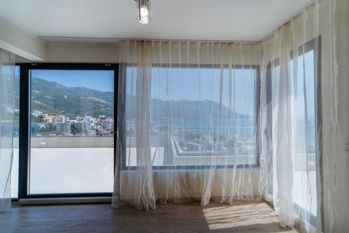 MREproperty (31) Zwei zum Verkauf stehende Apartments in Budva — Montenegro