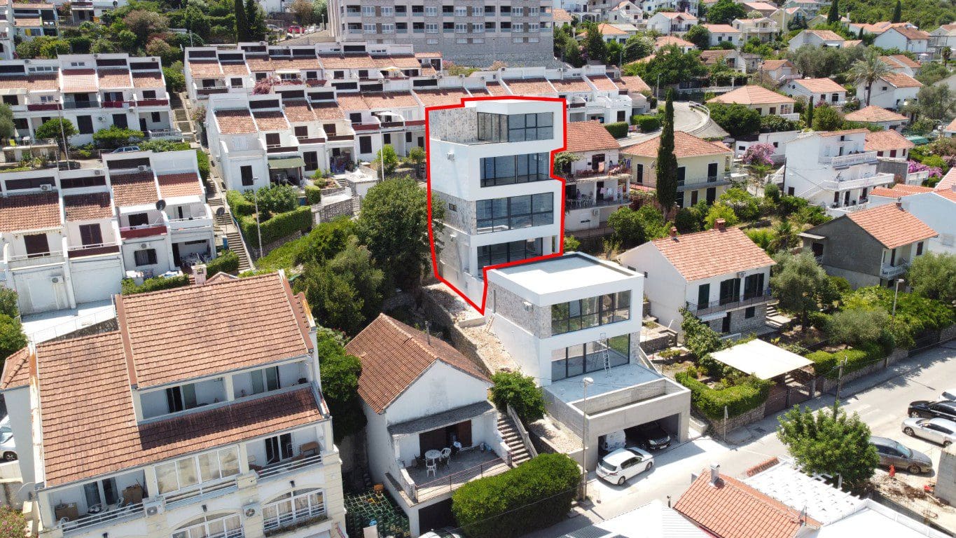 MREproperty (18) Vile na prodaju u Tivtu – Krasići — Crna Gora
