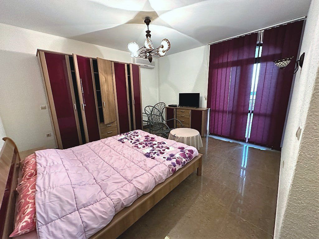 Villa · Petrovac