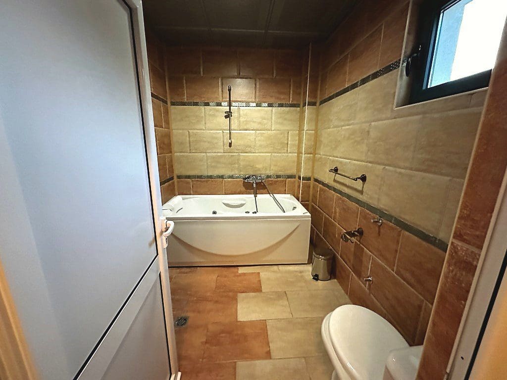 Villa · Petrovac