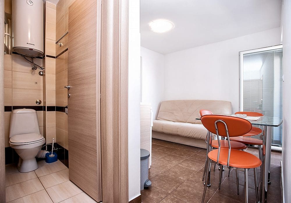 Facebook'ta Paylaş Petrovac'ta satılık mini otel — Karadağ