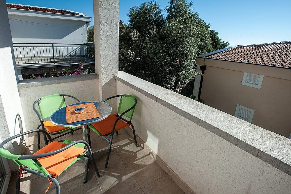 MREproperty (22) Petrovac'ta satılık mini otel — Karadağ