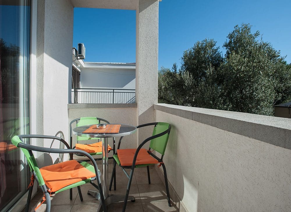 MREproperty (23) Petrovac'ta satılık mini otel — Karadağ
