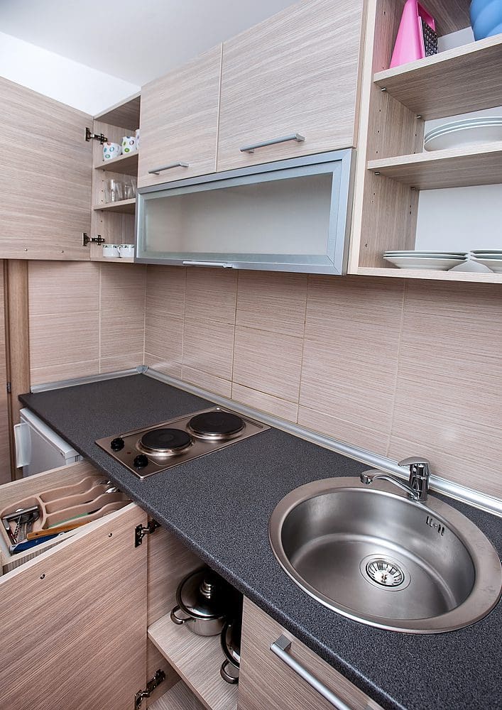 MREproperty (29) Petrovac'ta satılık mini otel — Karadağ