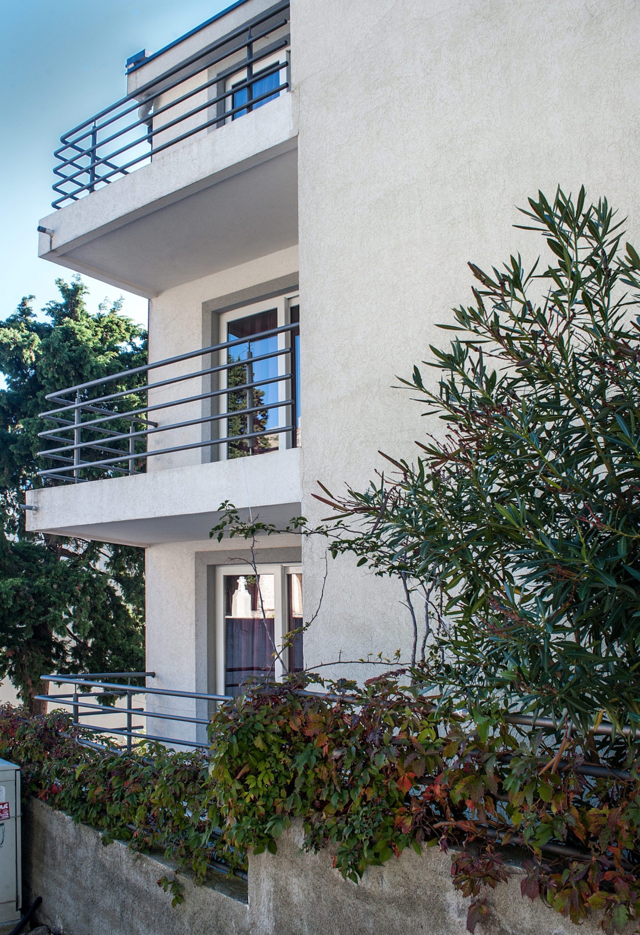 Commercial · Petrovac