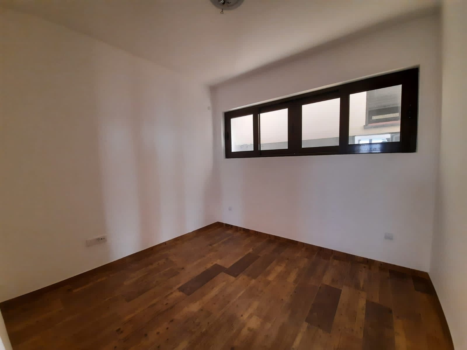 MREproperty (51) Willa nad morzem na sprzedaż w Czarnogórze – Nowoczesna willa w pobliżu plaży Veliki Pijesak — Czarnogóra