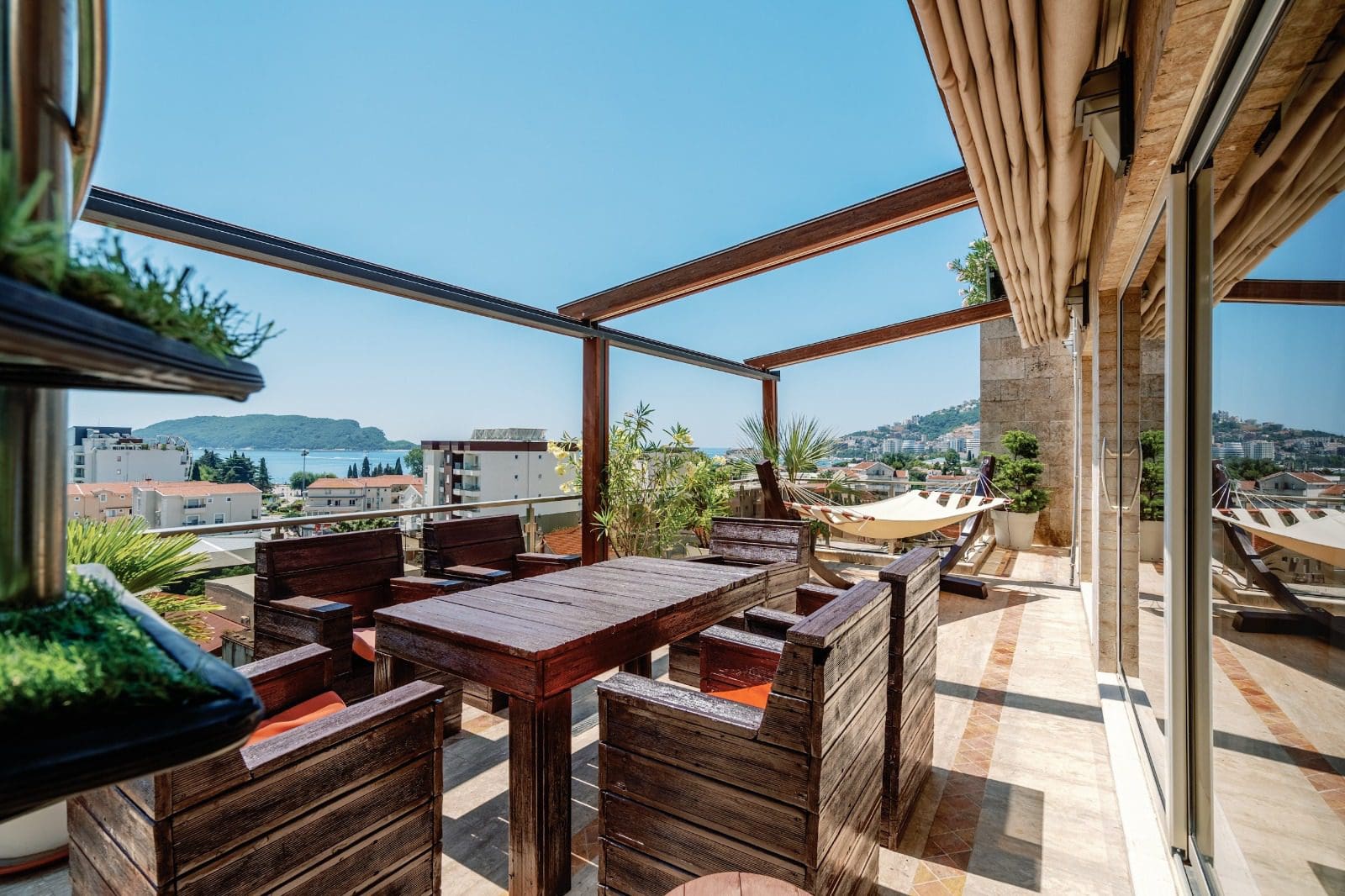 Huoneisto · Budva