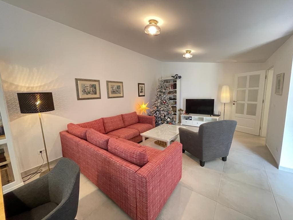 MREproperty (21) Nowoczesna willa na sprzedaż w cichej okolicy – Bar — Czarnogóra